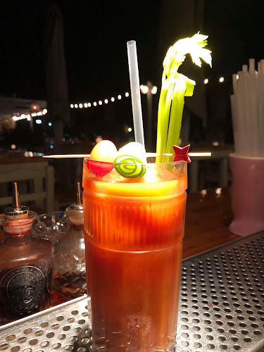 Barlux cocktail bar - Γαστρονομία και φιλοξενία