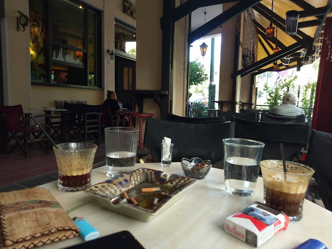 Opinii despre Medez Cafe & Bar Pagrati în Αθήνα - Γαστρονομία και φιλοξενία