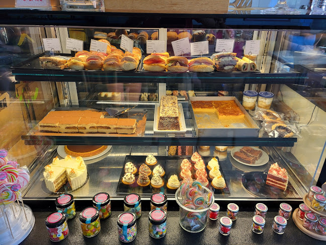 Ηρ. Πολυτεχνείου 43, Νέα Πεντέλη 152 39