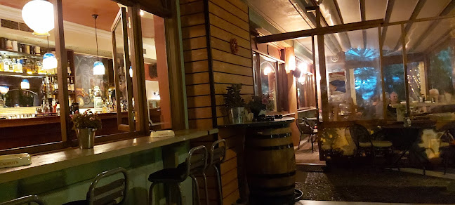 Ενφλυα - Αθήνα