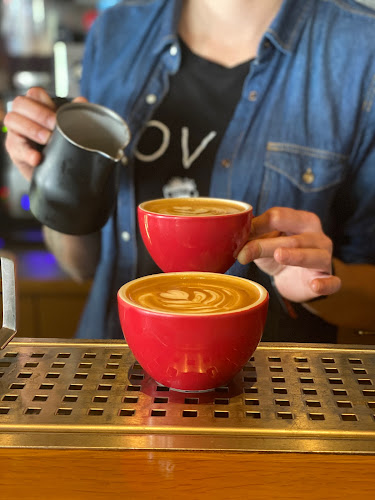 Opinii despre Streetwise în Πετρούπολη - Γαστρονομία και φιλοξενία