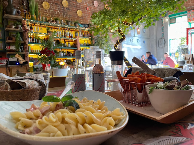 Ακαμάτρα - Akamatra - Λάρισα