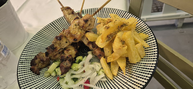 Κύπρου 11, Νέα Μουδανιά 632 00