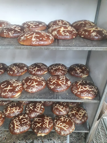 Opinii despre Φούρνος Στρεμπενιώτη φούρνοι φλαμούρη în Πολίχνη - Γαστρονομία και φιλοξενία