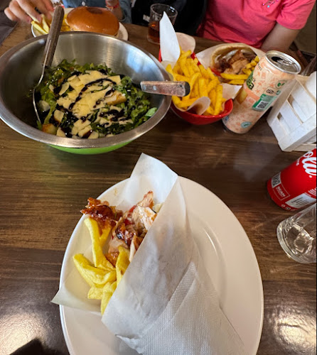 Opinii despre Γουρουνάκια Παστίδας în Παστίδα - Γαστρονομία και φιλοξενία