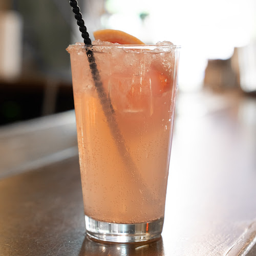 Πλ. Αγίας Ειρήνης 4, Αθήνα 105 60