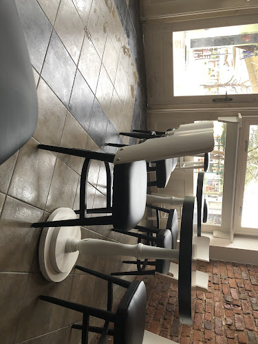 Opinii despre Jacob White în Φέρες - Γαστρονομία και φιλοξενία