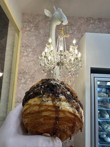 Comentarii opinii despre Praline Boutique Pastry