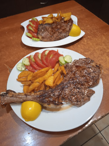 Opinii despre Ψησταριά - Μεζεδοπωλείο ''Η Σέκλιζα'' în Καλλίθηρο - Γαστρονομία και φιλοξενία