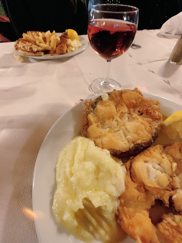 Τζιμης - Γαστρονομία και φιλοξενία