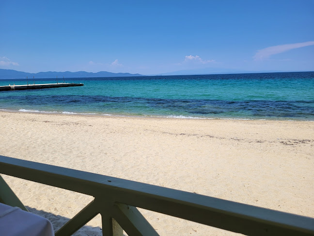 Molos Seaside Restaurant Nea Roda - Γαστρονομία και φιλοξενία