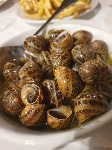 Comentarii opinii despre Ταβέρνα Το Ρόδι - Αρνί Αντικριστό