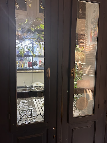 Alley dog - Μυτιλήνη