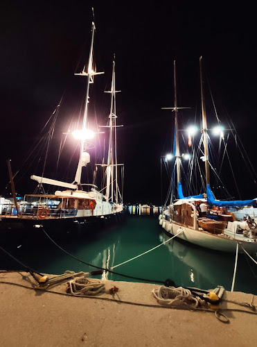 Λεωφ. Αιγαίου 118, Χίος 821 00