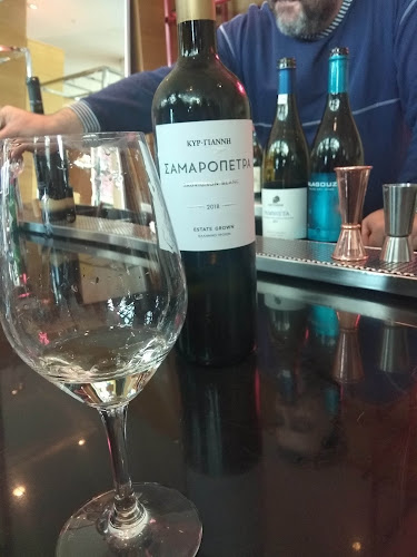 Opinii despre Fuga restaurant & Bar în Αθήνα - Γαστρονομία και φιλοξενία