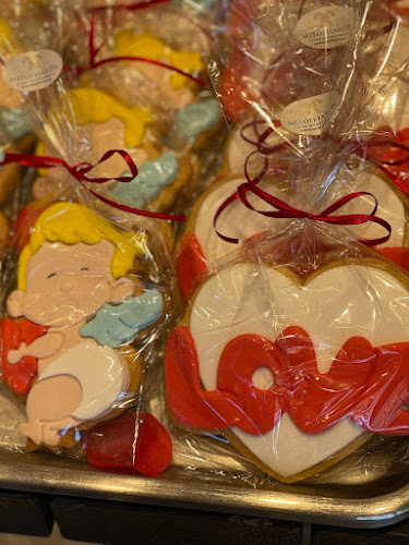 ΜΕΣΟΓΕΙΑΚΟΝ Γλυκά Αρτοποιήματα - Γαστρονομία και φιλοξενία