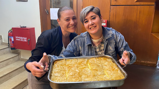 Comentarii opinii despre Ταβέρνα Το Ρόδι - Αρνί Αντικριστό