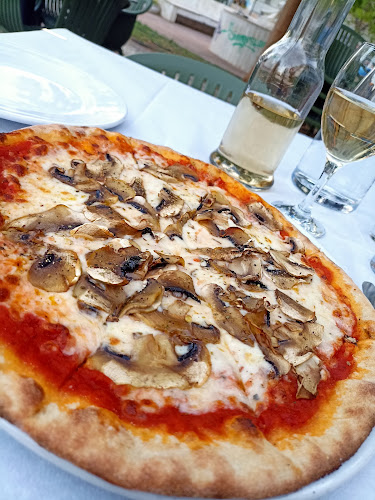 Opinii despre La bonta în Λουτράκι - Γαστρονομία και φιλοξενία