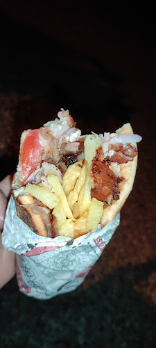 Opinii despre Ταβέρνα "Παραλία" în Λουτρά Ωραίας Ελένης - Γαστρονομία και φιλοξενία