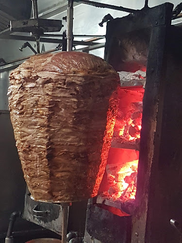 Γύρος Στα Κάρβουνα "Ο Σπύρος" - Καβάλα