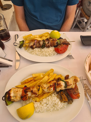 Opinii despre Niko's Taverna în Μύκονος - Γαστρονομία και φιλοξενία