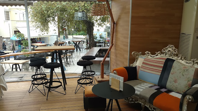 Σίνεμα, Cafe Bar - Νέο Καρλόβασι