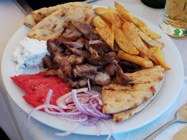 Kri-Kri Restaurant Agia Marina - Γαστρονομία και φιλοξενία