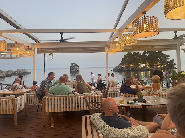 The Old Garden - Γαστρονομία και φιλοξενία