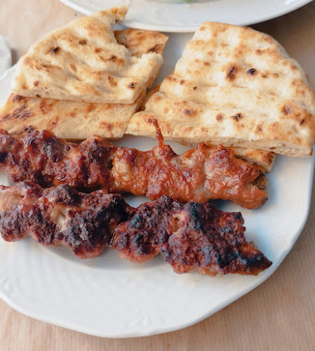 Opinii despre Η Πόλη în Νέα Φιλαδέλφεια - Γαστρονομία και φιλοξενία