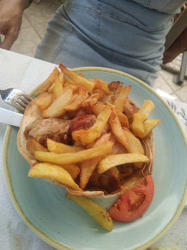 Opinii despre Ταβέρνα "Οινοφροντιστήριον ΕΞΑΡΧΟΣ ΤΣΑΡΔΑΚΑΣ" Ελληνική κουζίνα, Ψητά στη σούβλα. în Βόλος - Γαστρονομία και φιλοξενία