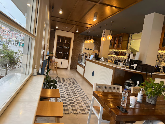 Decimo Coffee & Brunch