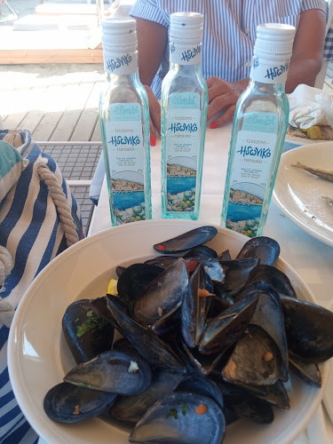 Το Νησάκι - Γαστρονομία και φιλοξενία