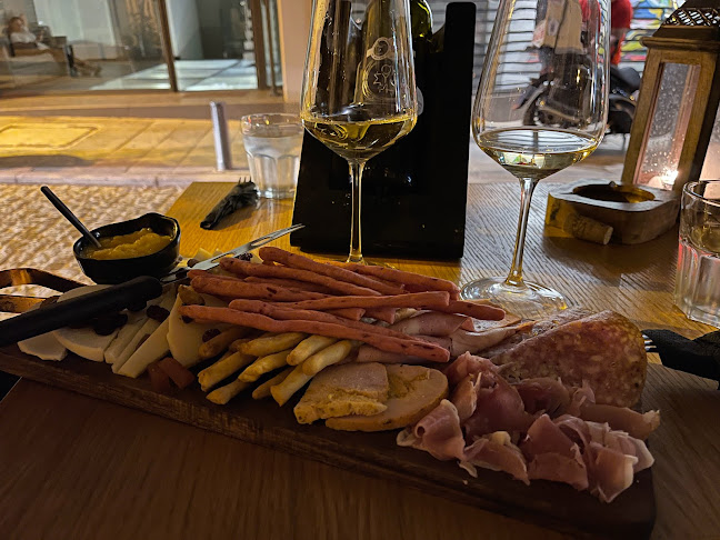 Λεμπέση 10, Αθήνα 117 42