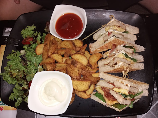 Πλ. Αλεξάνδρας 5, Πειραιάς 185 34