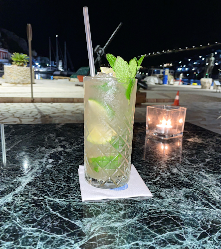 Comentarii opinii despre Perantzada Coffee Snacks & Cocktails