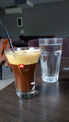 Cafe-pizzaria Square - Τριπόταμα