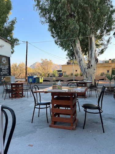 Παραλιακη οδος καμάρι, Καμάρι 847 00