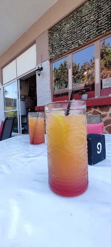 Billy's restaurant sports bar - Γαστρονομία και φιλοξενία