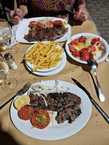 Γύρος Στα Κάρβουνα "Ο Σπύρος" - Γαστρονομία και φιλοξενία