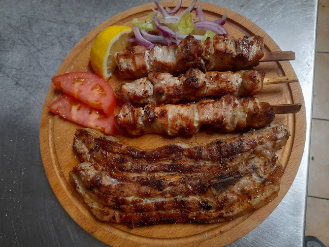 Opinii despre Σουβλάκι-Μπάρ "Ο καλλιτέχνης" în Κορινός - Γαστρονομία και φιλοξενία