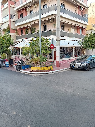 Comentarii opinii despre Το Κουτούκι του "Παίδαρου"