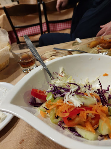 Comentarii opinii despre Της Κακομοίρας