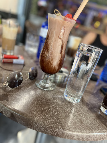 Aliento cafe Cocktail Bar - Γαστρονομία και φιλοξενία