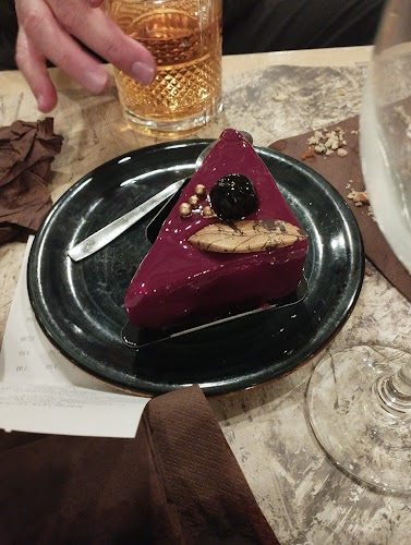 Τα σκαλάκια της χαράς - Γαστρονομία και φιλοξενία