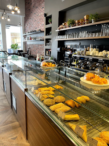 Skoufos Pastry & Bakery