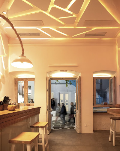 Alley Cocktail Bar - Γαστρονομία και φιλοξενία