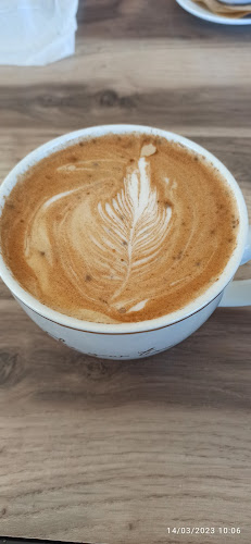 Λιόντας Καφέ Πρωινό Γλυκό - Γαστρονομία και φιλοξενία