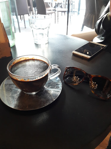 Opinii despre Manifesto Espresso Wine Bar în Κιλκίς - Γαστρονομία και φιλοξενία