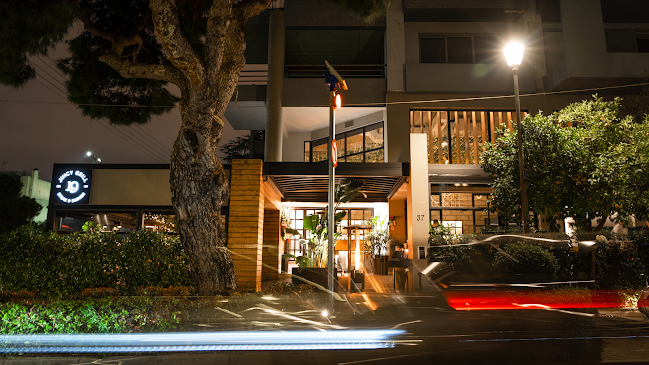 Juicy Grill Athens - Γαστρονομία και φιλοξενία