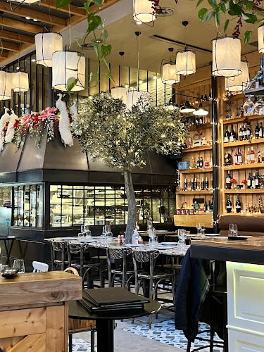 Απόλλωνος 4, Θεσσαλονίκη 544 54